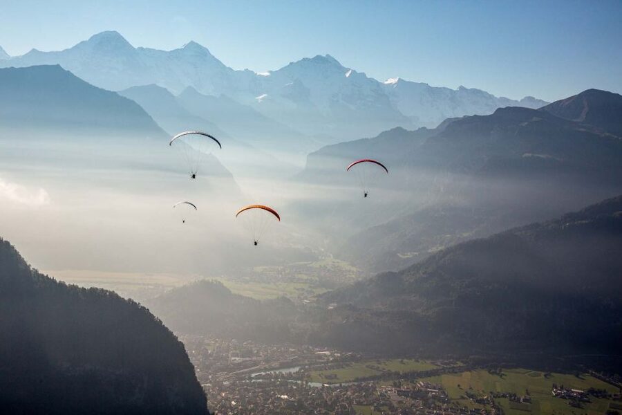 Interlaken: Tandem Paragliding Flight with Pilot - Calm flight or extra turns