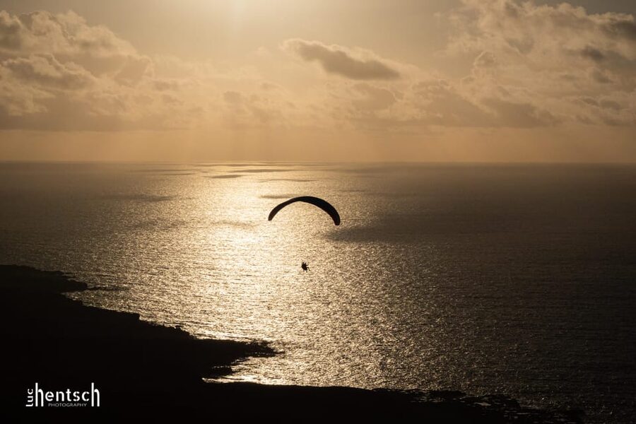 Lanzarote: Tandem Paragliding Flight Over Lanzarote - Key points to know before booking