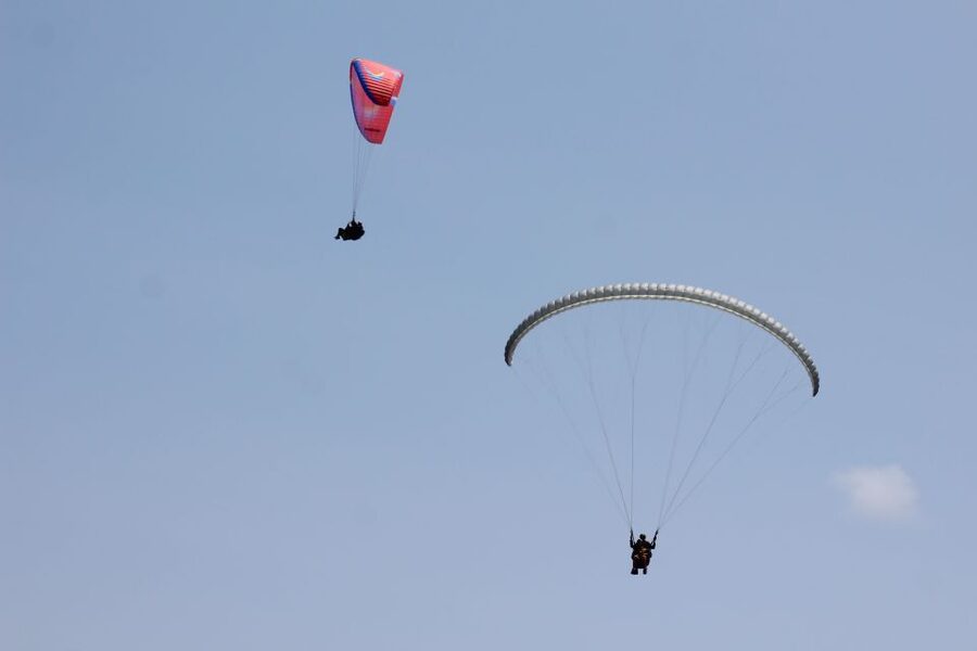 Las Palmas: tandem paragliding flights for everyone - The 45-minute briefing is part of the experience
