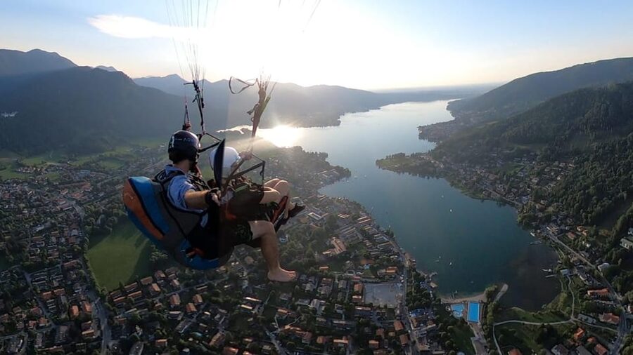 Lenggries: Tandem Paragliding Flight - Landing beside the cable car