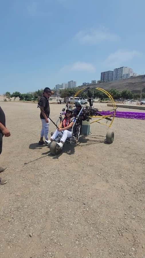 Lima: Paragliding Flies Over Costa Verde (Miraflores) + Videos Included - Key points to know before you book