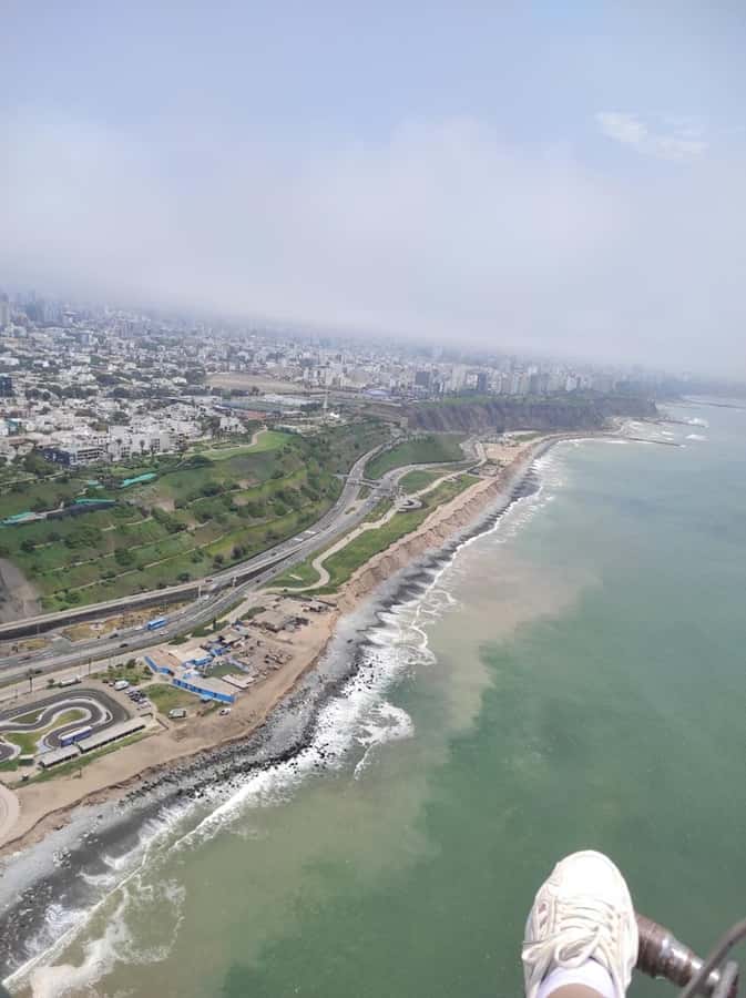 Lima: Paragliding Flies Over Costa Verde (Miraflores) + Videos Included - What happens during the coastal route