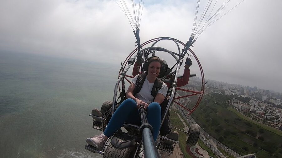 Lima: Paragliding Flight Over Costa Verde Districts - Who should book this flight?