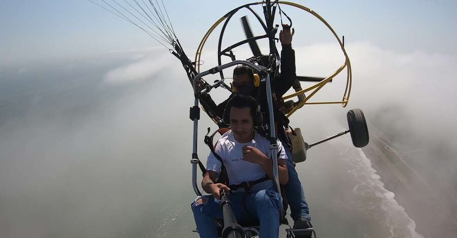 Lima: Paragliding Flight Over Costa Verde Districts - Seeing Lima from the Costa Verde