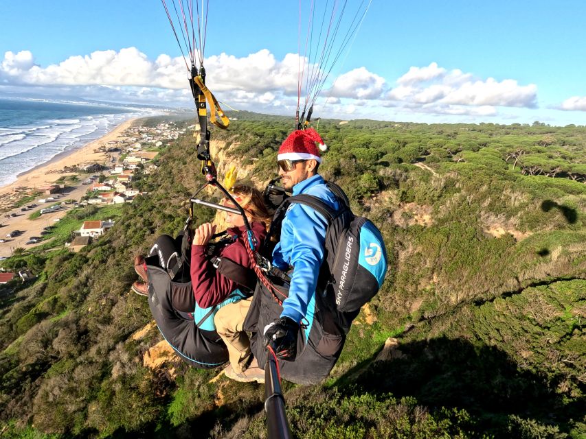 Lisbon: Paragliding Tandem Flight - Flying above Portugal with a certified pilot