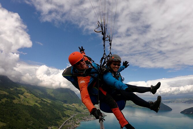 Luzern / Lucerne Professional Paragliding Tandem Flights - Photos, video, and the choice to stay in the moment