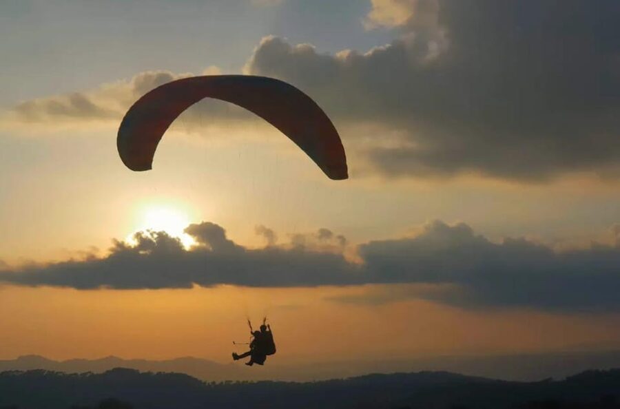 Mallorca: Paratrike Flight with Acrobatics and Engine Stop - Who should book it
