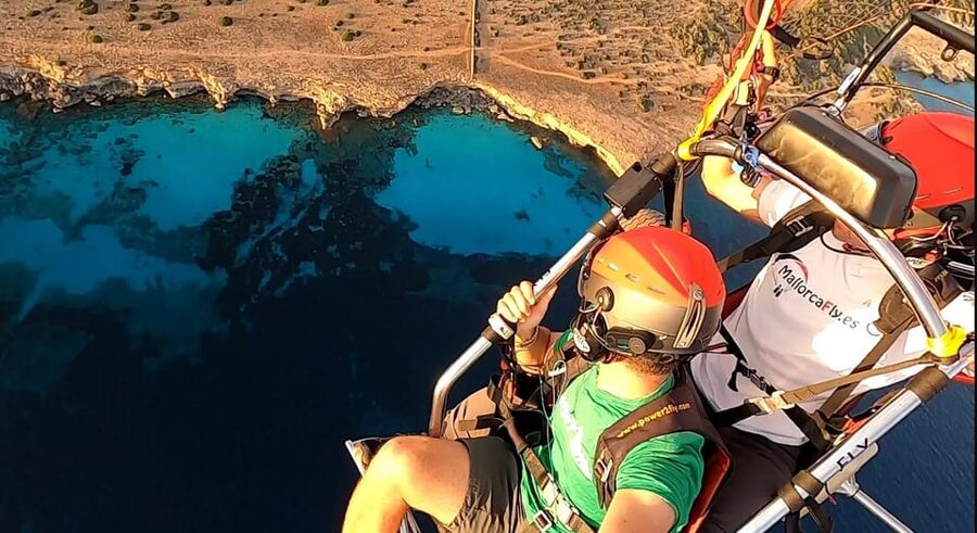 Mallorca: Paratrike Flight with Acrobatics and Engine Stop - The powered flight: getting above the cliffs