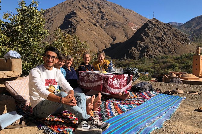 Marrakech : Paragliding & Atlas Mountains Trip - A guided hike adds time on the ground