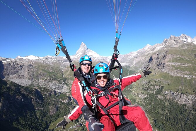 Matterhorn Paragliding flight in Zermatt (20-25min) - Preparing for a tandem flight with Alan, Chris, Bruce, Jan, or Joel
