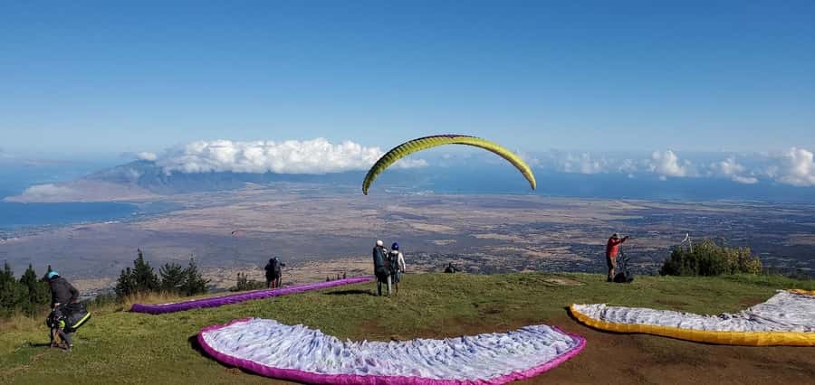 Maui: Top Gun Paragliding Tandem Flight - Should you book Top Gun Paragliding?