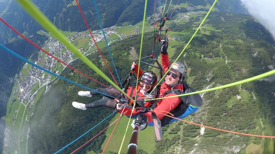 Mayrhofen: Paragliding Adventure With Soaring Views - Key points to know before you fly