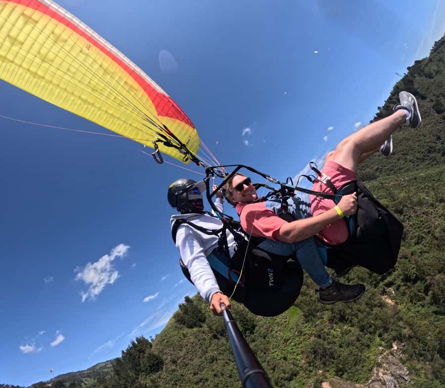Medellin: Paragliding flight with GoPro photos and videos - What the $93 price includes