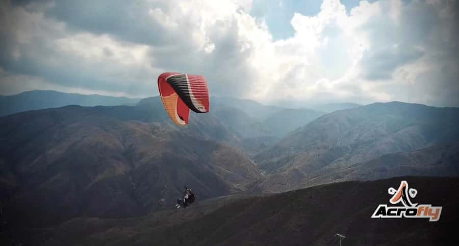 Mendoza: Paragliding Tandem Flight with Instructor - The takeoff and 20-minute flight