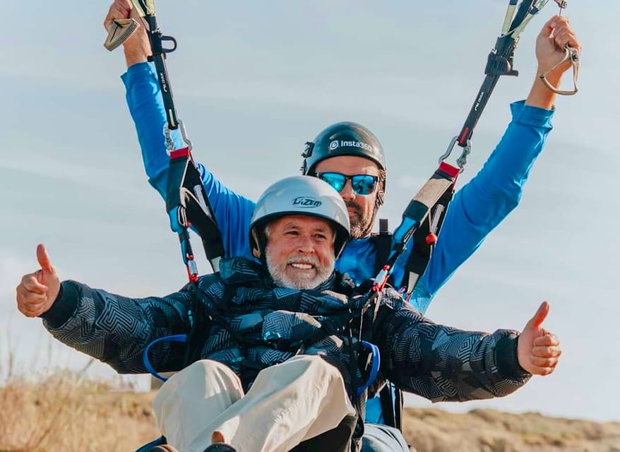 Nazare: Paragliding tandem flight - Language, photos, and practical planning