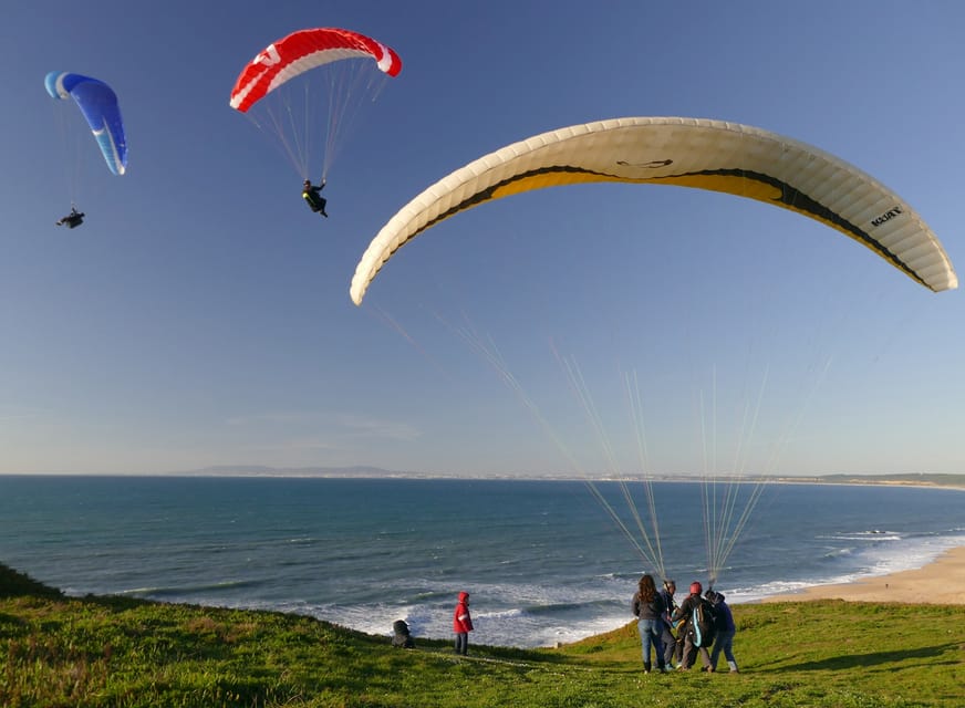 Nazare: Paragliding tandem flight - The first minutes in the air