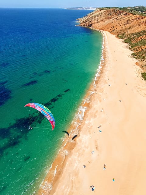 Nazare: Paragliding tandem flight - Weather is part of the experience