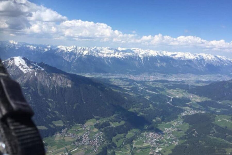 Neustift im Stubaital: Morning Paragliding Experience - Safety preparation at the launch area