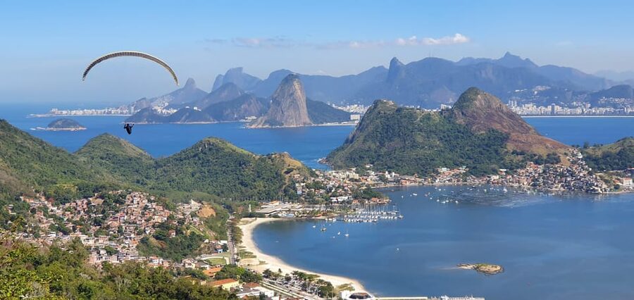 Niterói: Paragliding Experience with GoPro Photos and Video - The view from the air