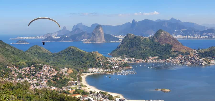 Niterói: Paragliding Experience with GoPro Photos and Video - Meeting Pepê at Niterói City Park