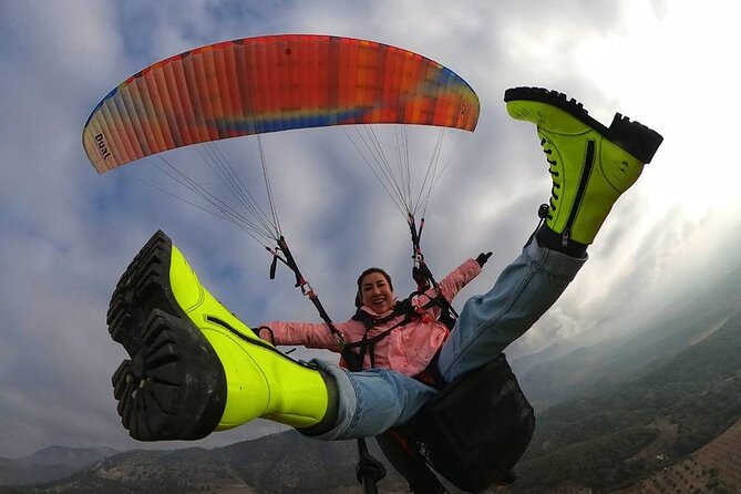 Pamukkale Paragliding Experience By Local Expert Pilots - Safety, pilots, and the small group size