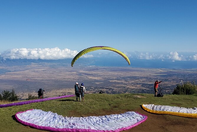 Paraglide Maui's 1K Tandem Paragliding Experience - Photos, phones, and paying attention