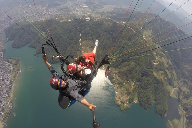 Paragliding - The flight with a professional pilot