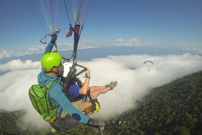 Paragliding above Ohrid - What the $95.54 price really covers