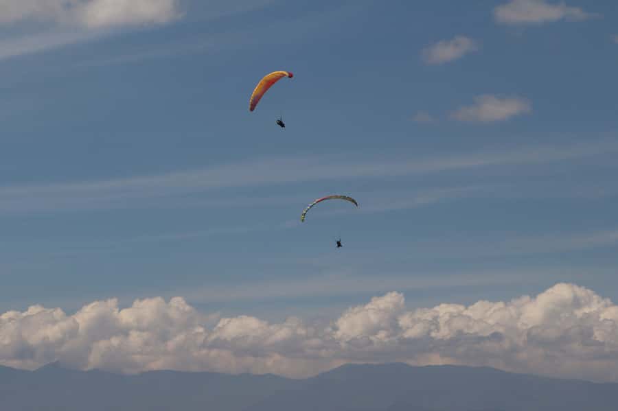 Paragliding Activity with Transfers from Bogota - Leaving Bogotá for Sopó and the mountains