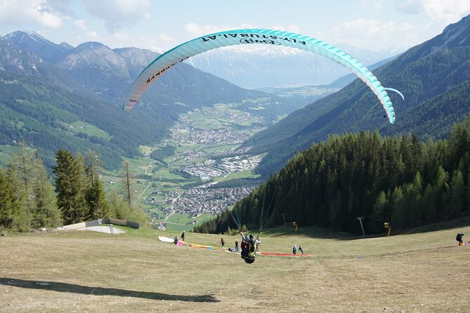 Paragliding adventure in Neustift im Stubaital - Riding the Elferbahn to the launch point