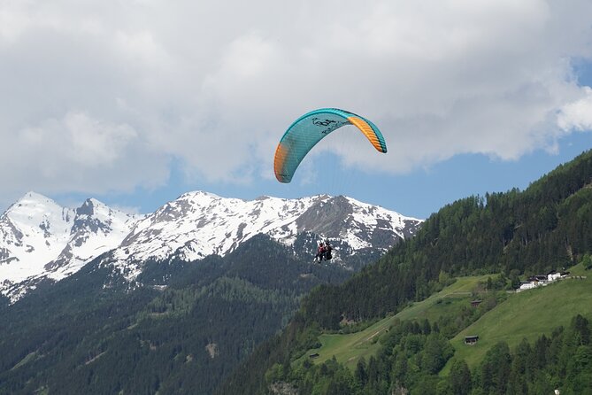 Paragliding adventure in Neustift im Stubaital - The launch and the 10 to 18 minute flight