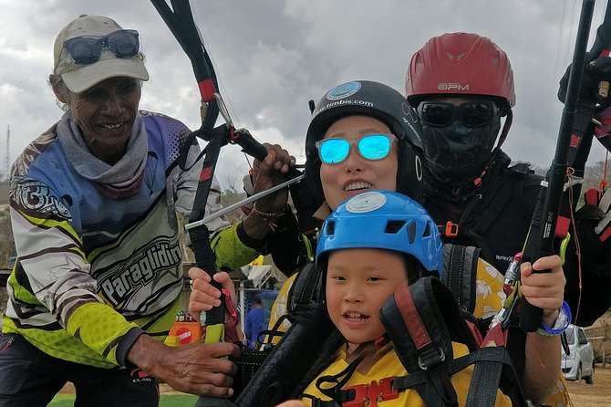 Paragliding Bali at Uluwatu Cliff with Photos/Videos - Photos and video included in the price