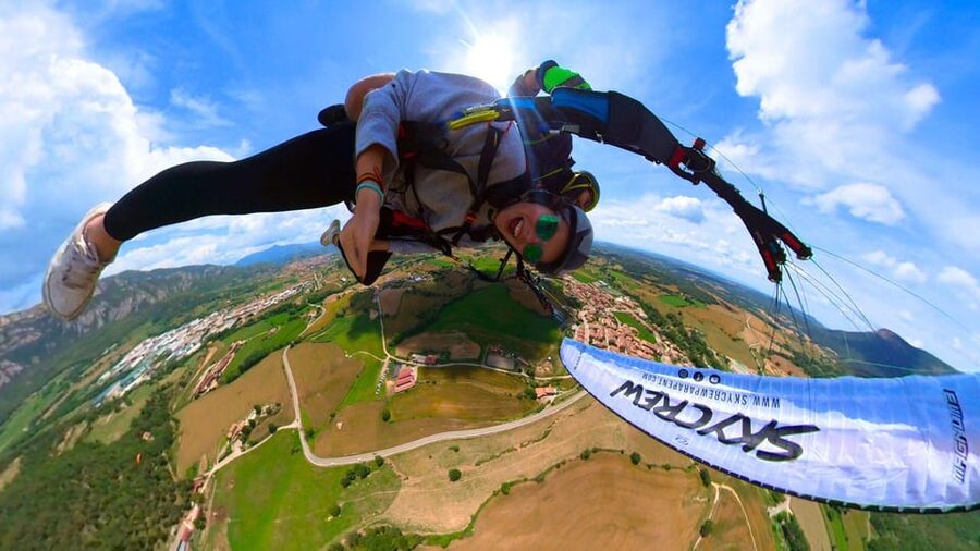 Paragliding: Experience the magic of flying near Barcelona. Report included - How the $171 price measures up