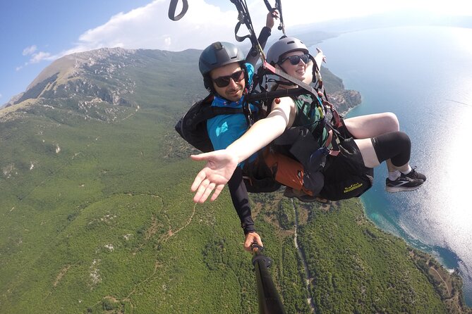 Paragliding First Class Above Ohrid - Optional acrobatics for a stronger dose of adrenaline
