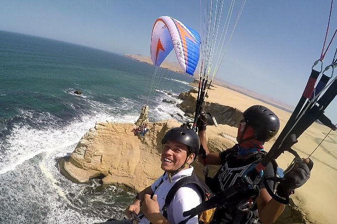 Paragliding Flight at Paracas National Reservation - Key points at a glance