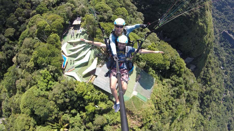 PARAGLIDING FLIGHT IN SÃO CONRADO - RIO DE JANEIRO - The 10-minute safety briefing
