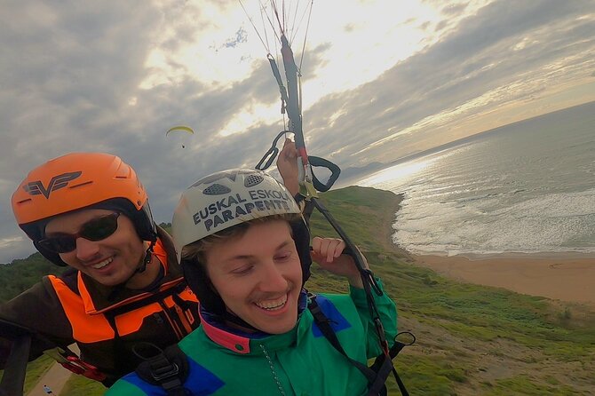 Paragliding flight in Sopelana - Is $78.10 a fair price?
