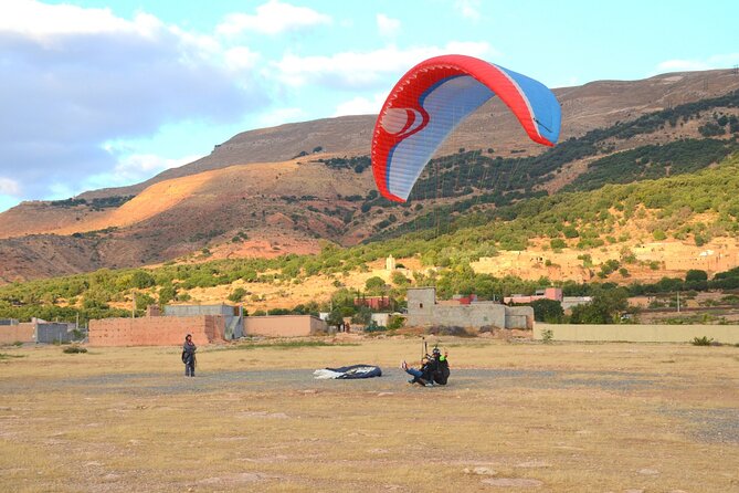 Paragliding flight in the High Atlas Marrakech - Tea before takeoff