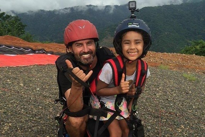 Paragliding Flight Las Terrazas 900 ft minimum guaranteed. - Taking off above Jacó’s tropical forest