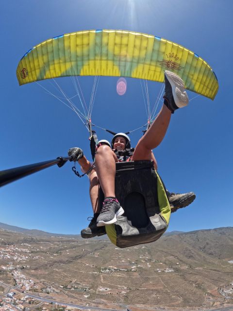 Paragliding flight with a Spanish Champion 2021/2022. - The flight itself: views, air currents, and a comfortable harness