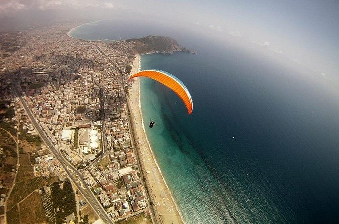 Paragliding in Alanya from Antalya region - Alanya Castle and the view below