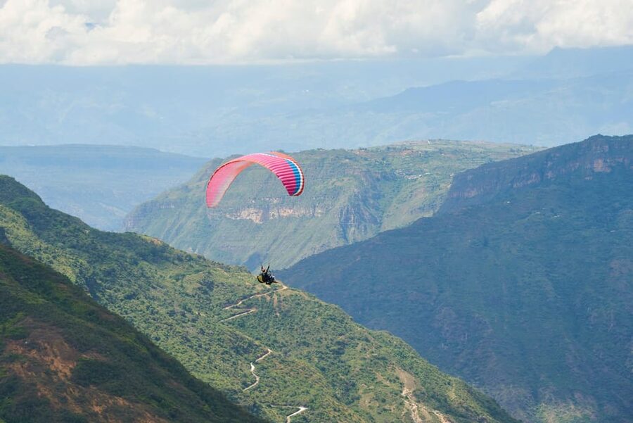 Paragliding in Cañon del Chicamocha - Who will enjoy this canyon flight most