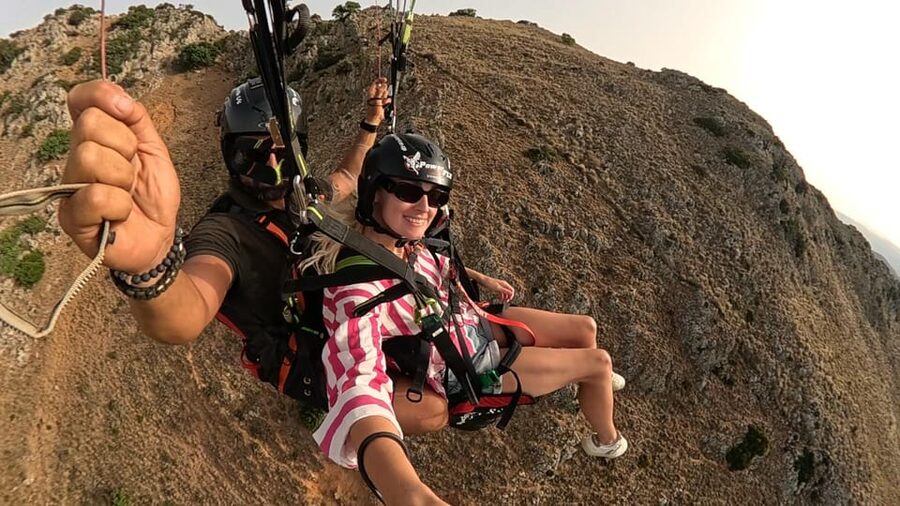 Paragliding in Chania - The quick launch and first view