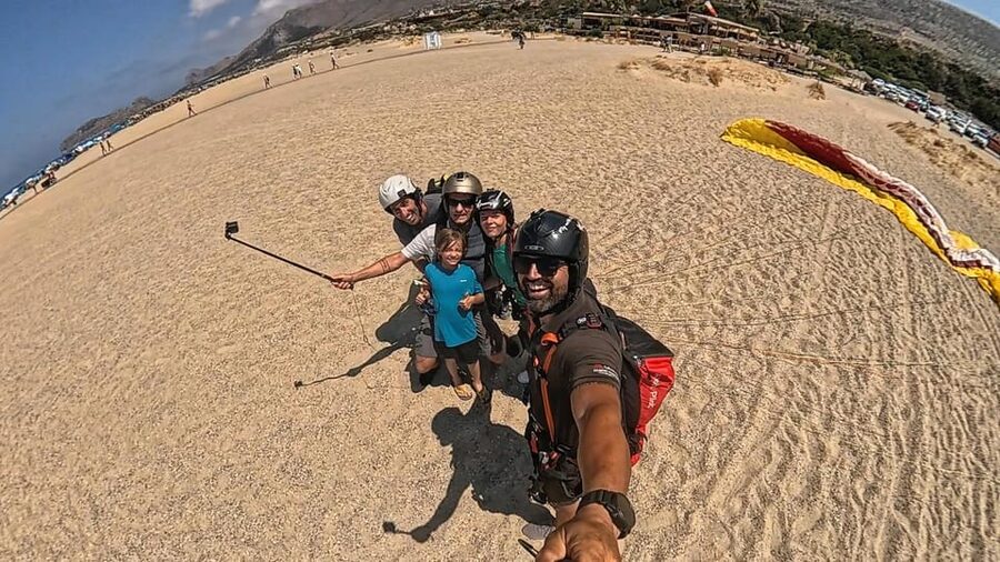 Paragliding in Chania - Meeting near Limnoupolis water park