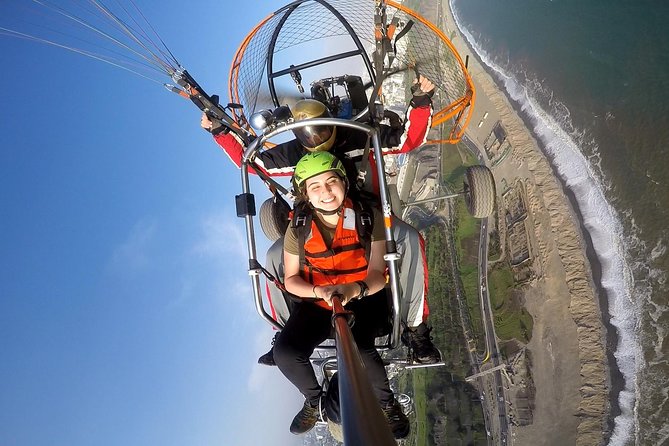 Paragliding in Lima - Costa Verde - Arriving at Condor Xtreme in Magdalena