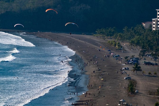 Paragliding tandem flight 1.500 ft & up - Above Jaco Bay and its old secondary rainforest