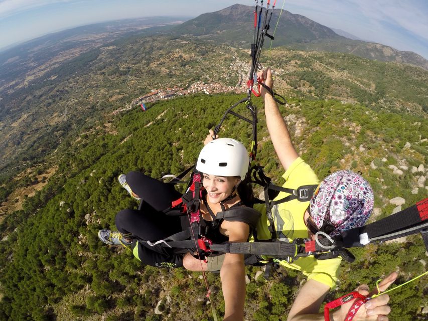Paragliding Tandem Flight from Madrid - Leaving Madrid for the takeoff site