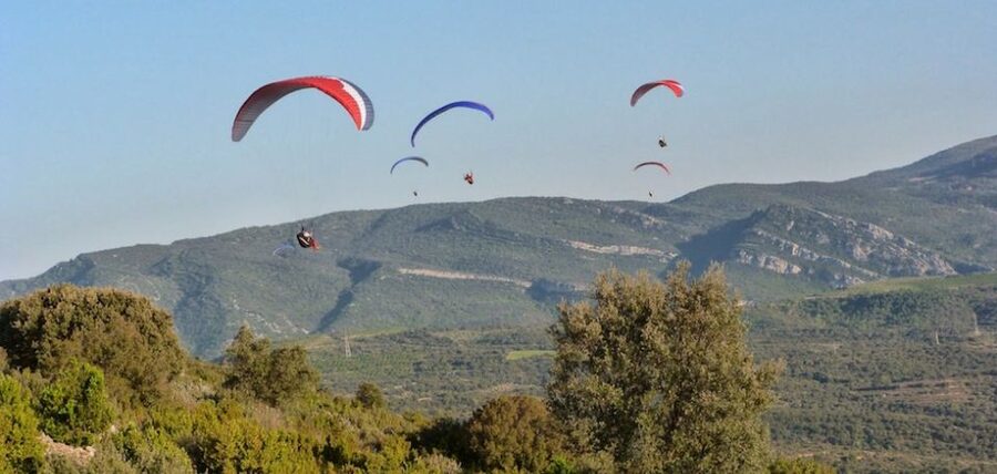 Paragliding Tandem Flight from Madrid - Cebreros or Somosierra, depending on the wind