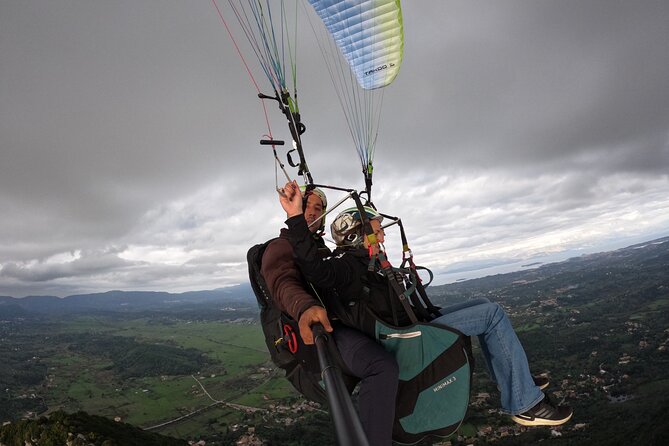 Paragliding Tandem Flight in Corfu - The people and the small-group feel