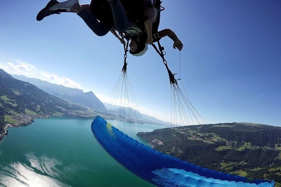 Paragliding Tandem Flight in Interlaken - Landing in the center of Interlaken